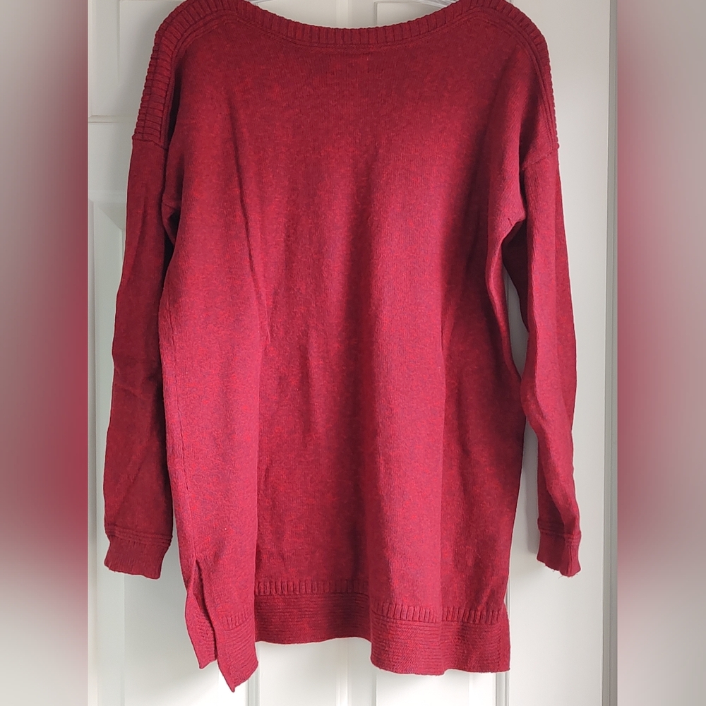 Sweater - Picture 4 of 4